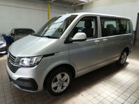USED 2021 21 VOLKSWAGEN TRANSPORTER SHUTTLE 2.0 SHUTTLE SE TDI 5d 148 BHP 8 SEAT ANDROID APPLE CARPLAY AC CRUISE CONTROL PARKING SENSORS 1 OWNER GENUINE LOW MILES