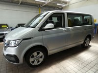USED 2021 21 VOLKSWAGEN TRANSPORTER SHUTTLE 2.0 SHUTTLE SE TDI 5d 148 BHP 8 SEAT ANDROID APPLE CARPLAY AC CRUISE CONTROL PARKING SENSORS 1 OWNER GENUINE LOW MILES