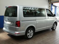 USED 2021 21 VOLKSWAGEN TRANSPORTER SHUTTLE 2.0 SHUTTLE SE TDI 5d 148 BHP 8 SEAT ANDROID APPLE CARPLAY AC CRUISE CONTROL PARKING SENSORS 1 OWNER GENUINE LOW MILES