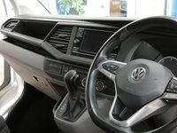 USED 2021 21 VOLKSWAGEN TRANSPORTER SHUTTLE 2.0 SHUTTLE SE TDI 5d 148 BHP 8 SEAT ANDROID APPLE CARPLAY AC CRUISE CONTROL PARKING SENSORS 1 OWNER GENUINE LOW MILES