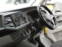 USED 2021 21 VOLKSWAGEN TRANSPORTER SHUTTLE 2.0 SHUTTLE SE TDI 5d 148 BHP 8 SEAT ANDROID APPLE CARPLAY AC CRUISE CONTROL PARKING SENSORS 1 OWNER GENUINE LOW MILES