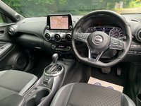USED 2023 23 NISSAN JUKE 1.0 DIG-T N-CONNECTA DCT 5d 113 BHP NEW SHAPE 2023 NISSAN JUKE DIG-T N/CONNECTA - AUTOMATIC - SUV 5DR - SAT NAV - 1 OWNER - UNDER 11,000 MILES - BALANCE OF NISSAN WARRANTY