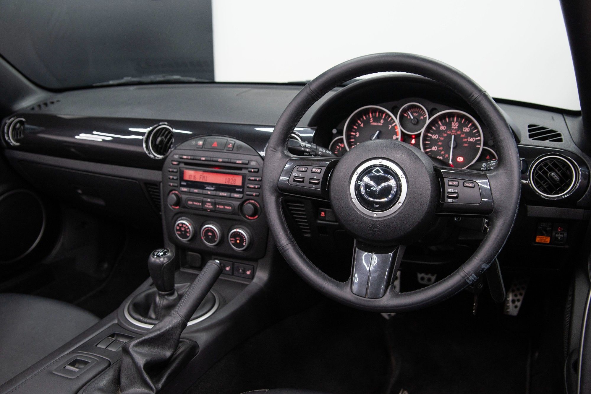 USED 2013 13 MAZDA MX-5 2.0 I ROADSTER SPORT TECH 