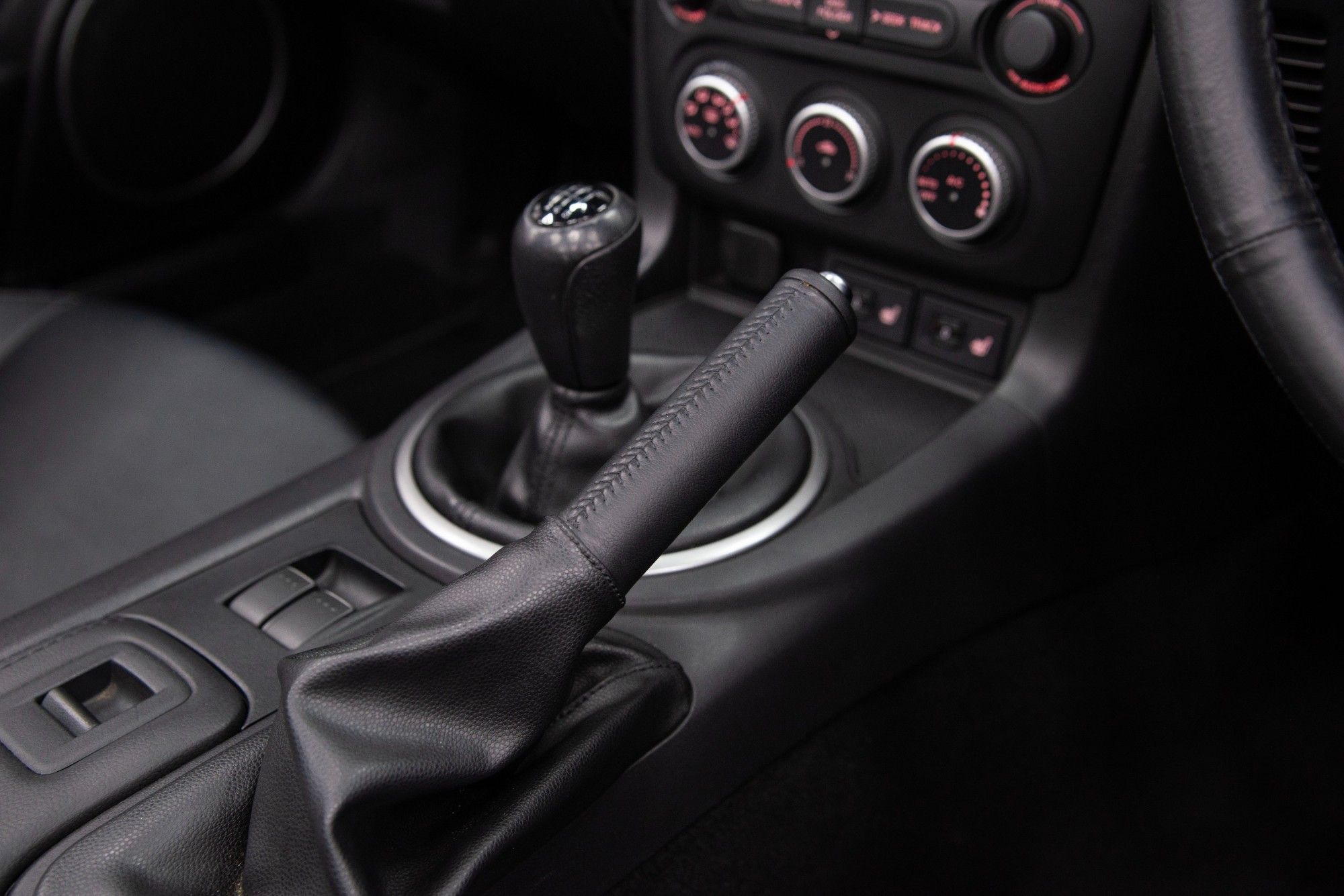USED 2013 13 MAZDA MX-5 2.0 I ROADSTER SPORT TECH 