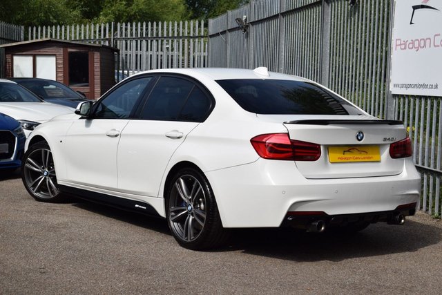 View our BMW 3 SERIES