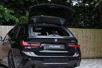 USED 2019 69 BMW 3 SERIES 2.0 330I M SPORT 5d 255 BHP SUNROOF, TECH, M SPORT+, PREM PACKS