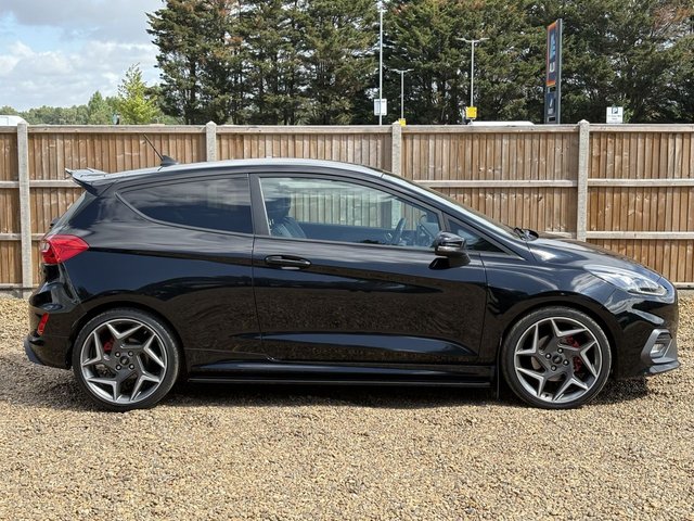 2019 FORD FIESTA - Photo 6