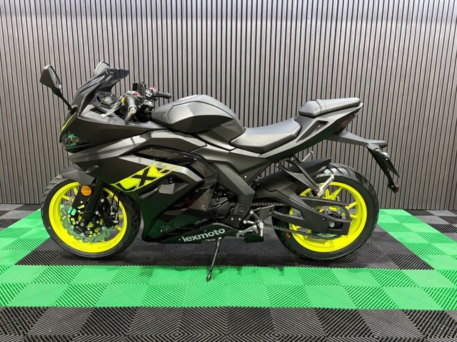 View our LEXMOTO LXS125