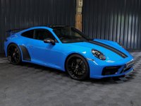 USED 2022 22 PORSCHE 911 3.0 CARRERA GTS 2d 474 BHP AERO KIT, EXTERIOR PACK IN GLOSS BLACK, PANORAMIC GLASS ROOF, CARBON AND CLOSS BLACK MIRRORS, REVERSE CAMERA, SPORTS EXHAUST, BURMESTER AUDIO AND MORE!!