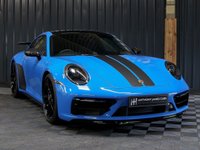 USED 2022 22 PORSCHE 911 3.0 CARRERA GTS 2d 474 BHP AERO KIT, EXTERIOR PACK IN GLOSS BLACK, PANORAMIC GLASS ROOF, CARBON AND CLOSS BLACK MIRRORS, REVERSE CAMERA, SPORTS EXHAUST, BURMESTER AUDIO AND MORE!!