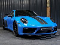 USED 2022 22 PORSCHE 911 3.0 CARRERA GTS 2d 474 BHP AERO KIT, EXTERIOR PACK IN GLOSS BLACK, PANORAMIC GLASS ROOF, CARBON AND CLOSS BLACK MIRRORS, REVERSE CAMERA, SPORTS EXHAUST, BURMESTER AUDIO AND MORE!!