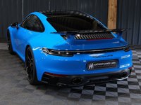 USED 2022 22 PORSCHE 911 3.0 CARRERA GTS 2d 474 BHP AERO KIT, EXTERIOR PACK IN GLOSS BLACK, PANORAMIC GLASS ROOF, CARBON AND CLOSS BLACK MIRRORS, REVERSE CAMERA, SPORTS EXHAUST, BURMESTER AUDIO AND MORE!!