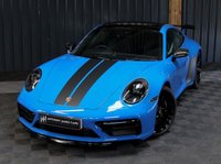 USED 2022 22 PORSCHE 911 3.0 CARRERA GTS 2d 474 BHP AERO KIT, EXTERIOR PACK IN GLOSS BLACK, PANORAMIC GLASS ROOF, CARBON AND CLOSS BLACK MIRRORS, REVERSE CAMERA, SPORTS EXHAUST, BURMESTER AUDIO AND MORE!!