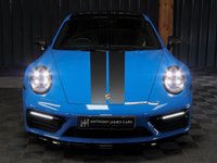USED 2022 22 PORSCHE 911 3.0 CARRERA GTS 2d 474 BHP AERO KIT, EXTERIOR PACK IN GLOSS BLACK, PANORAMIC GLASS ROOF, CARBON AND CLOSS BLACK MIRRORS, REVERSE CAMERA, SPORTS EXHAUST, BURMESTER AUDIO AND MORE!!