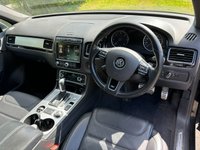 USED 2015 65 VOLKSWAGEN TOUAREG 3.0 V6 R-LINE TDI BLUEMOTION TECHNOLOGY 5d 259 BHP &pound;3800 FACTORY OPTIONS