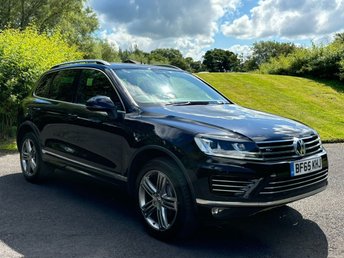 2015 VOLKSWAGEN TOUAREG