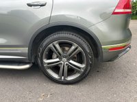 USED 2015 64 VOLKSWAGEN TOUAREG 3.0 V6 R-LINE TDI BLUEMOTION TECHNOLOGY 5d 259 BHP &pound;6700 Factory Options