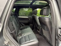 USED 2015 64 VOLKSWAGEN TOUAREG 3.0 V6 R-LINE TDI BLUEMOTION TECHNOLOGY 5d 259 BHP &pound;6700 Factory Options