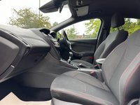 USED 2017 17 FORD FOCUS 1.0 ST-LINE 5d 124 BHP SATNAV-ANTHRACITE ALLOYS-APPLE PLAY