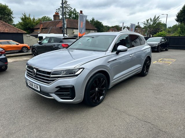 View our VOLKSWAGEN TOUAREG
