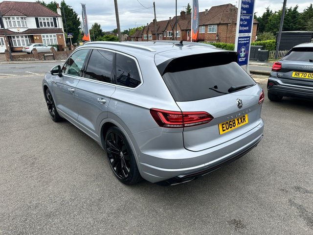 View our VOLKSWAGEN TOUAREG