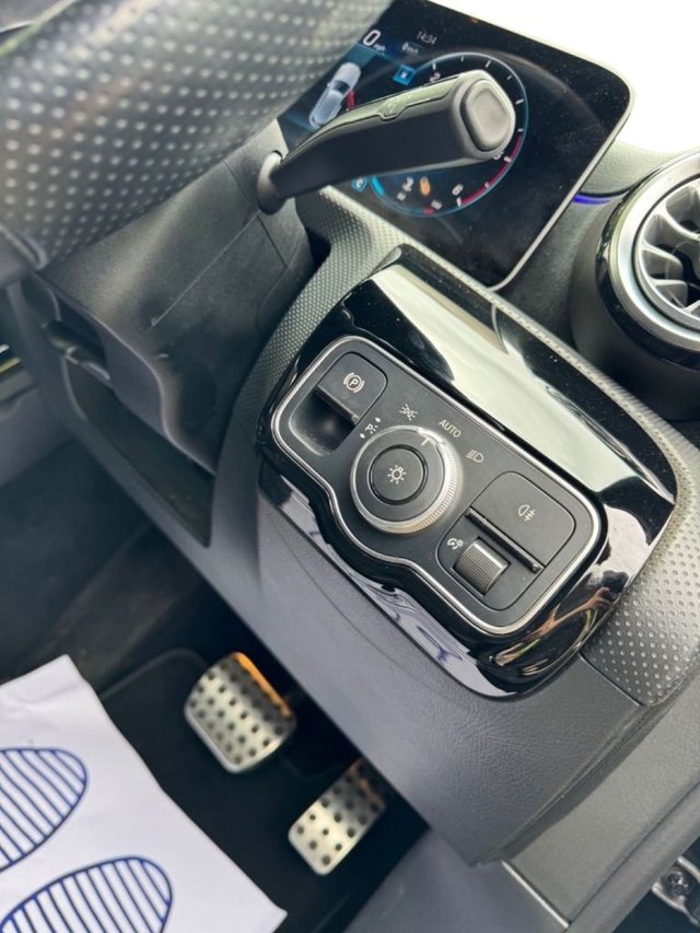 2019 Mercedes-Benz A-CLASS - Photo 9