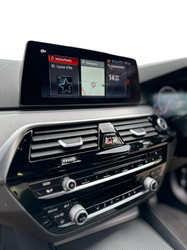 2019 BMW 5 SERIES - Photo 8