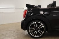 USED 2018 18 MINI CONVERTIBLE 2.0 JOHN COOPER WORKS 2d 228 BHP COOPER CHILI PACK, NAVIGATION PLUS PACK & 18,600 MILES