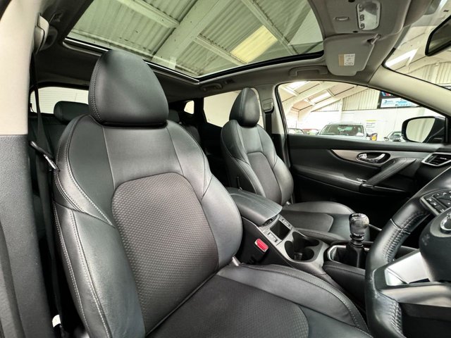 View our NISSAN QASHQAI