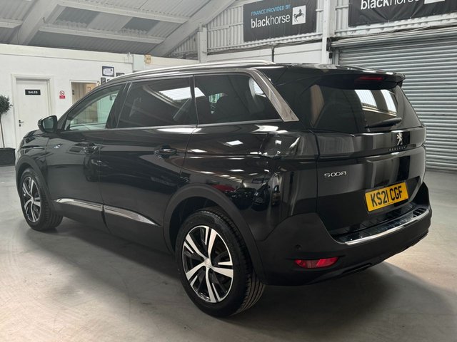 View our PEUGEOT 5008