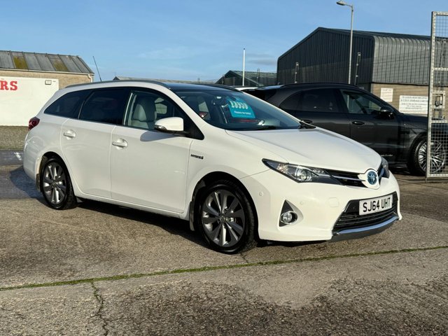2014 64 Toyota Auris 1.8 VVT-I EXCEL 5d 98 BHP