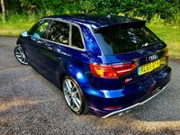 USED 2019 69 AUDI A3 2.0 S3 SPORTBACK TFSI QUATTRO 5d AUTO 296 BHP 1 PRIVATE OWNER WITH FULL AUDI GUILDFORD SERVICE HISTORY,\\FULL LEATHER WITH HEATED FRONT SEATS///SAT-NAV//BLUETOOTH\\CRUISE-CONTROL\\APPLE-PLAY  296 BHP 1 PRIVATE OWNER WITH FULL AUDI GUILDFORD SERVICE HISTORY,\\FULL LEATHER WITH HEATED FRONT SEATS///SAT-NAV//BLUETOOTH\\CRUISE-CONTROL\\\APPLE-PLAY