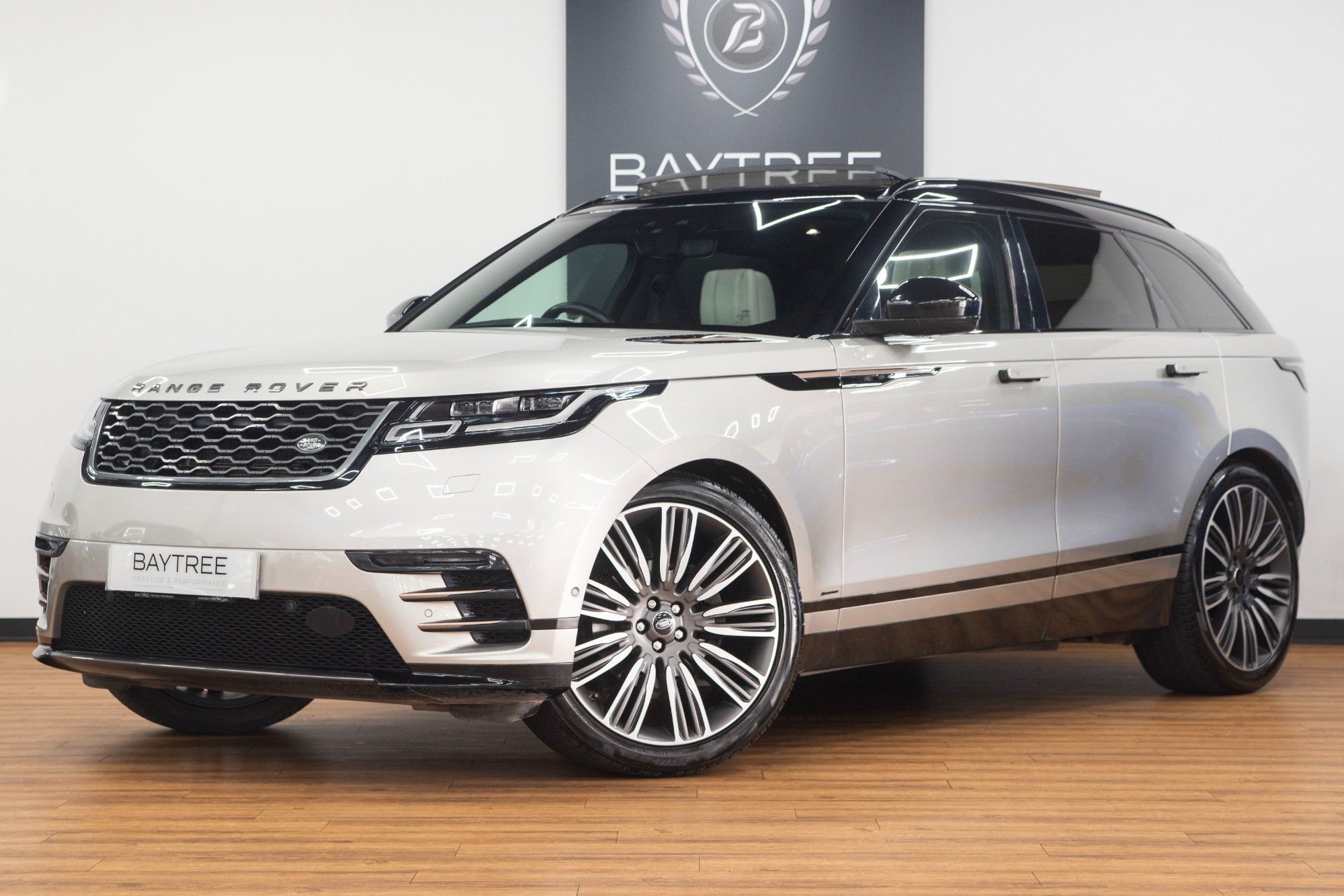 USED 2019 68 LAND ROVER RANGE ROVER VELAR 2.0 R-DYNAMIC HSE  