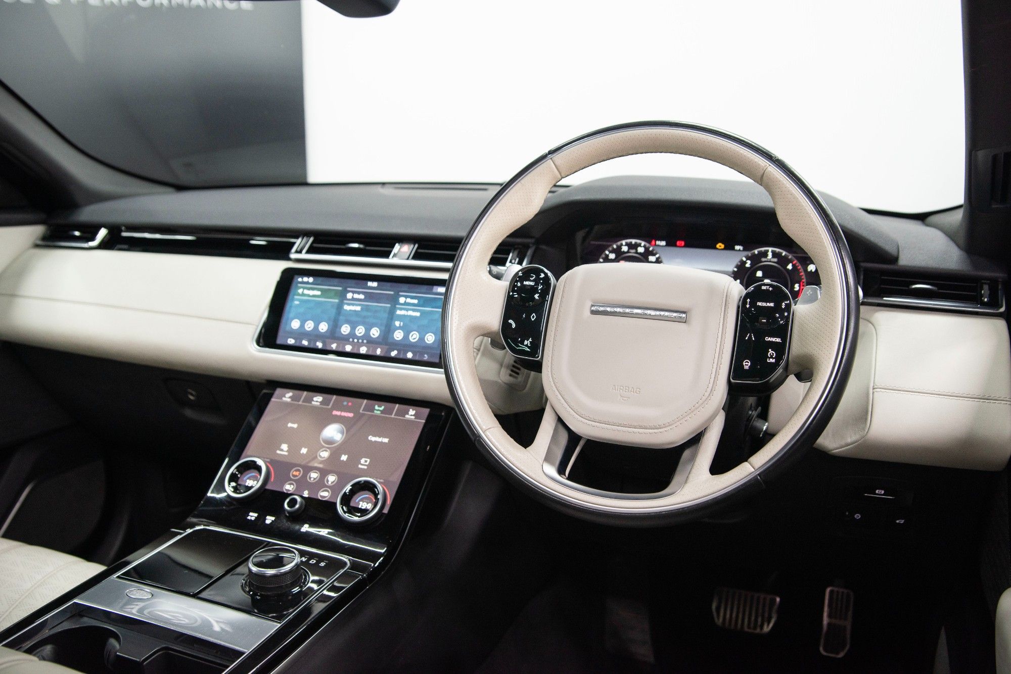 USED 2019 68 LAND ROVER RANGE ROVER VELAR 2.0 R-DYNAMIC HSE  