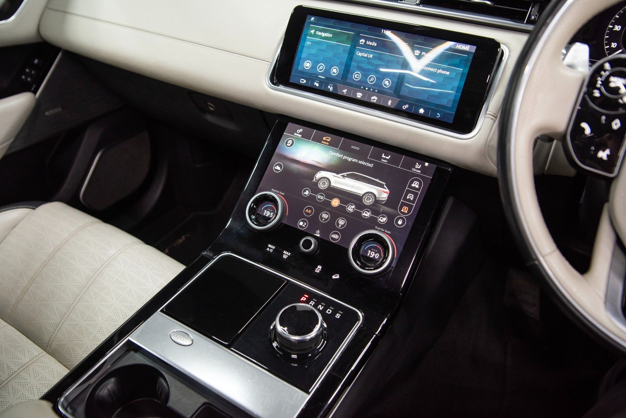 USED 2019 68 LAND ROVER RANGE ROVER VELAR 2.0 R-DYNAMIC HSE  