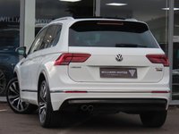 USED 2017 17 VOLKSWAGEN TIGUAN 2.0 R-LINE TDI BMT 4MOTION 5d 148 BHP 
