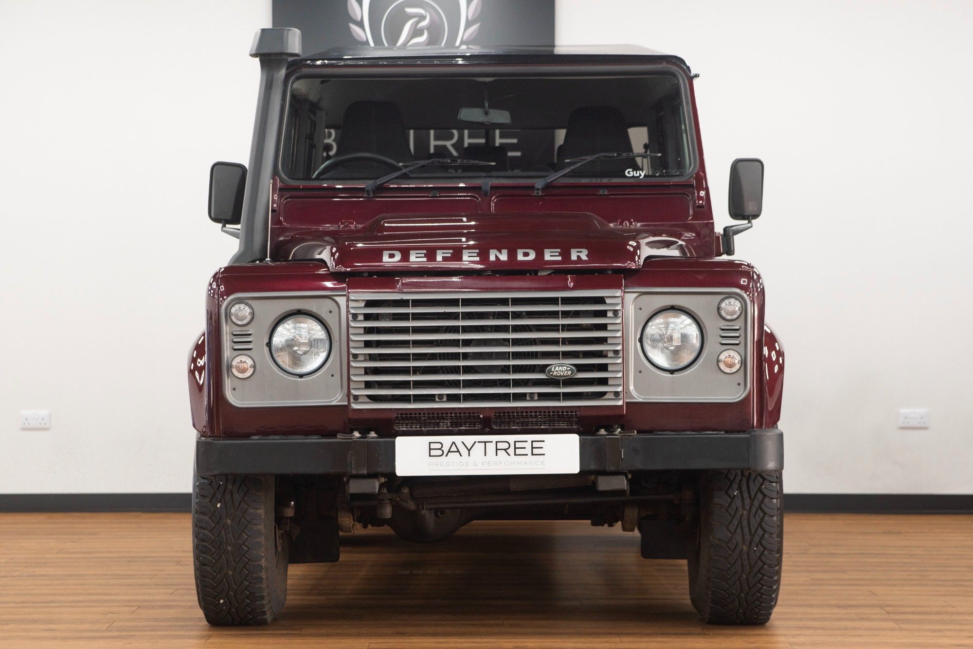 USED 2015 08 LAND ROVER DEFENDER 2.2 TD XS DCB 