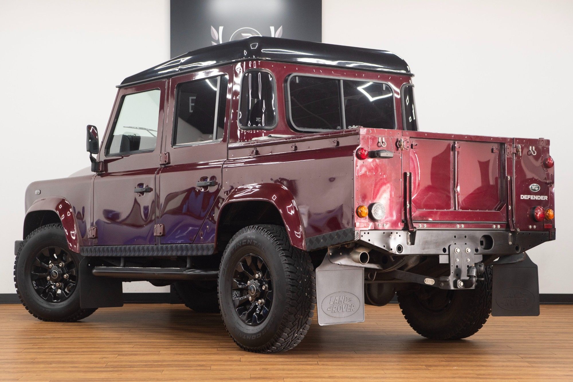 USED 2015 08 LAND ROVER DEFENDER 2.2 TD XS DCB 
