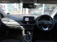 USED 2017 67 HYUNDAI I30 1.6 CRDI SE NAV 5d 109 BHP 