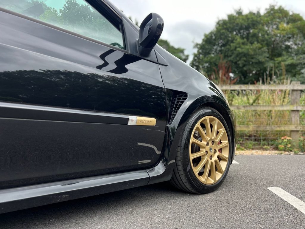 USED 2006 56 RENAULT CLIO RENAULTSPORT 197 // 3d // 2.0 195 BHP // px swap 