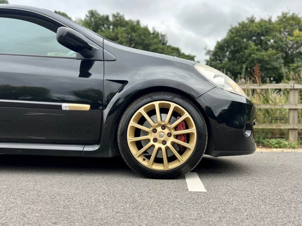 USED 2006 56 RENAULT CLIO RENAULTSPORT 197 // 3d // 2.0 195 BHP // px swap 