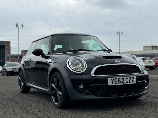 View our MINI Hatch Cooper 2.0 COOPER SD 3d 141 BHP
