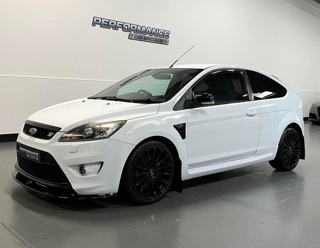2010 F Ford Focus 2.5 ST-2 3d 223 BHP