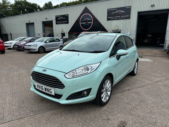 2016 16 Ford Fiesta Hatchback TITANIUM