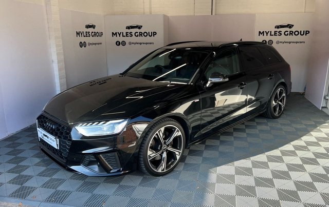 2022 72 Audi A4 2.0 AVANT TDI S LINE BLACK EDITION MHEV 5d 161 BHP