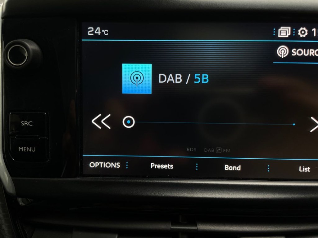 USED 2019 19 PEUGEOT 2008 1.2 PURETECH S/S GT LINE 5d 109 BHP PAN ROOF+NAV+R/CAMERA+APPLE CAR PLA