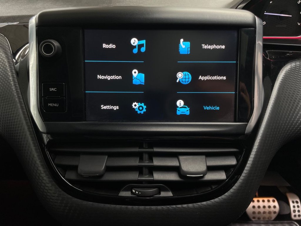 USED 2019 19 PEUGEOT 2008 1.2 PURETECH S/S GT LINE 5d 109 BHP PAN ROOF+NAV+R/CAMERA+APPLE CAR PLA