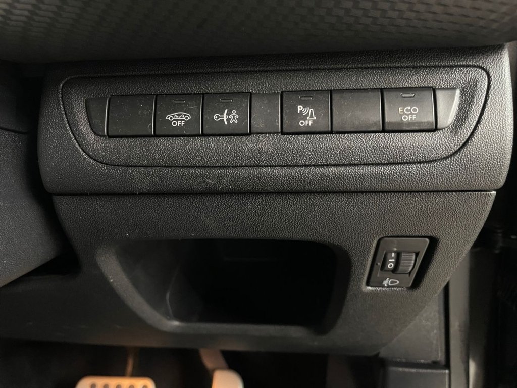 USED 2019 19 PEUGEOT 2008 1.2 PURETECH S/S GT LINE 5d 109 BHP PAN ROOF+NAV+R/CAMERA+APPLE CAR PLA