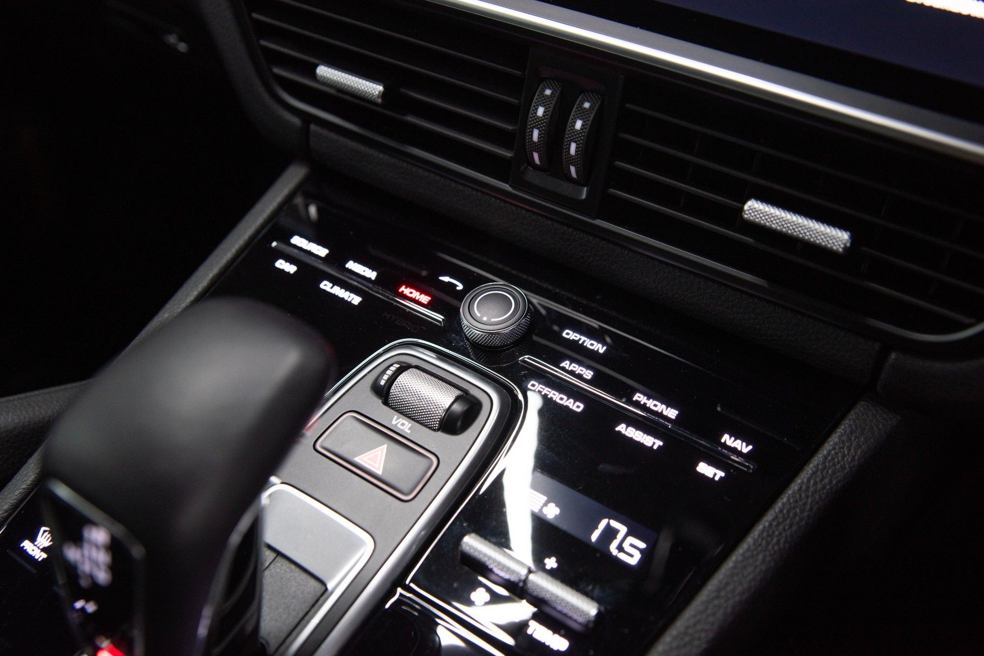USED 2023 72 PORSCHE CAYENNE 3.0 V6 PLATINUM EDITION PHEV COUPE