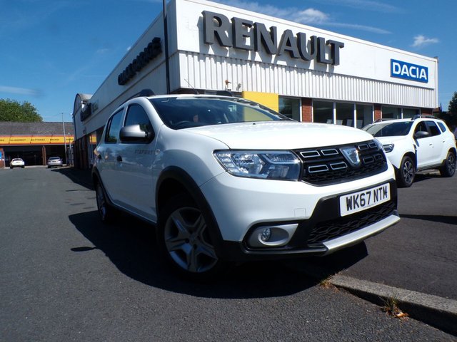 View our DACIA SANDERO STEPWAY